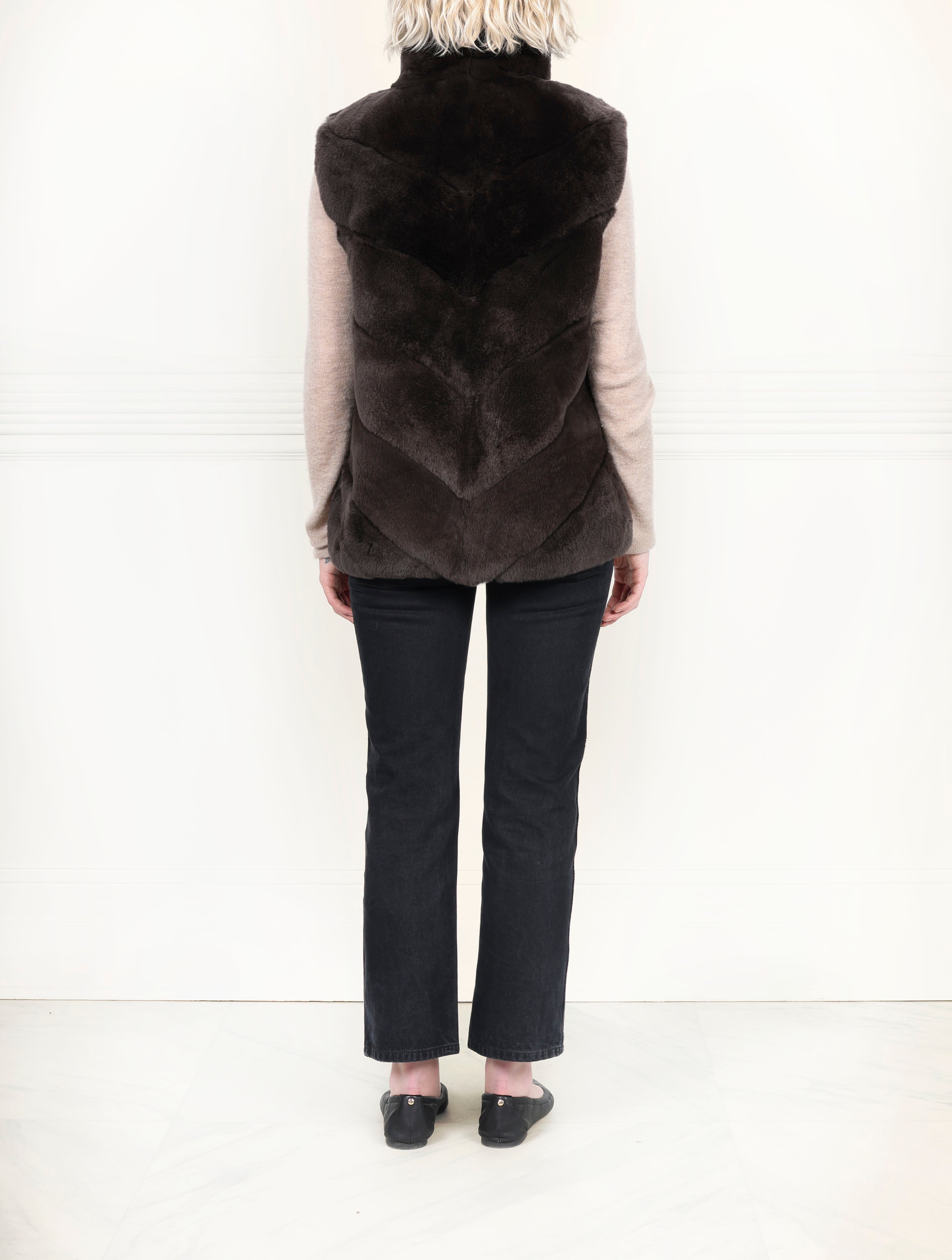 Rex Rabbit Diagonal Vest