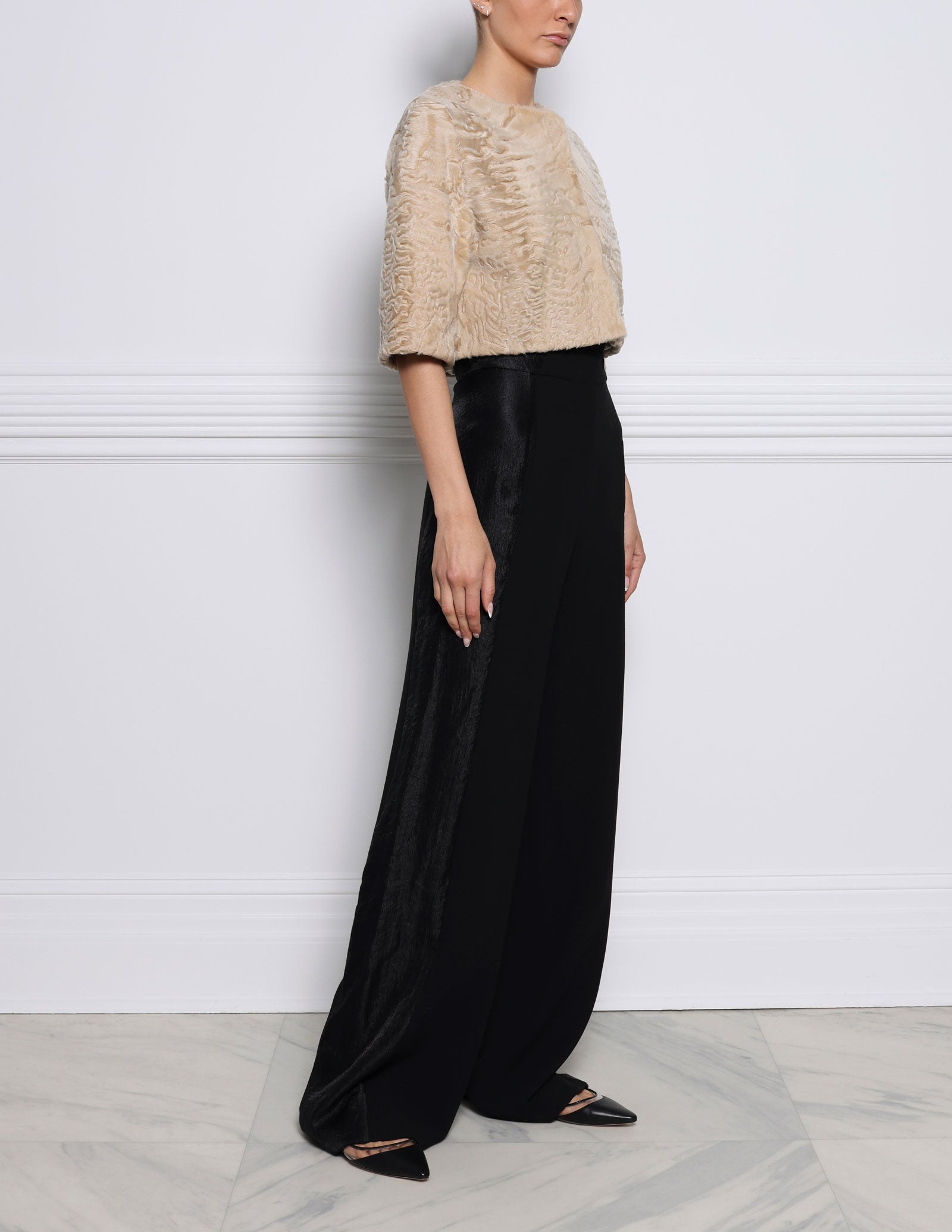 2467-beige-swakara-lamb-crew-neck-cropped-jacket