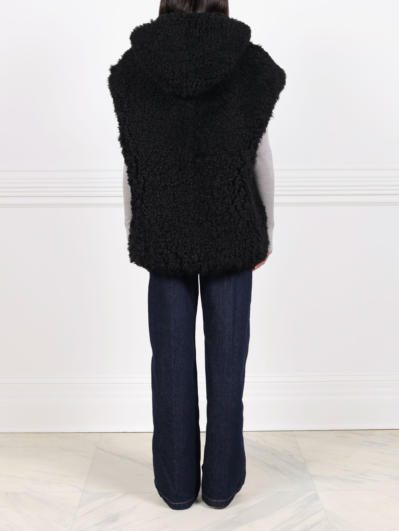 Curly Hooded Shearling Cap Sleeved Vest