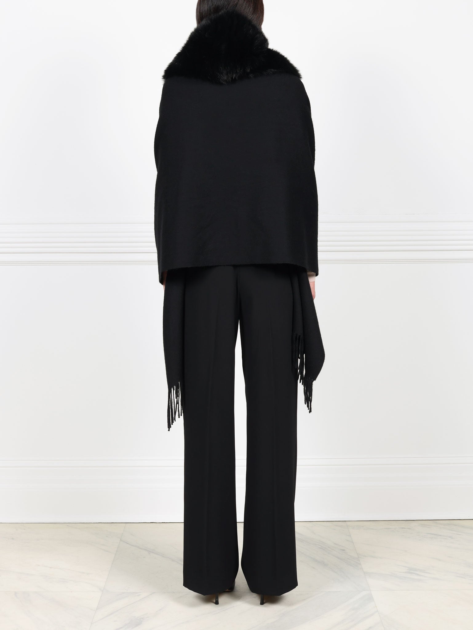 Fur Trim Fringed Stole