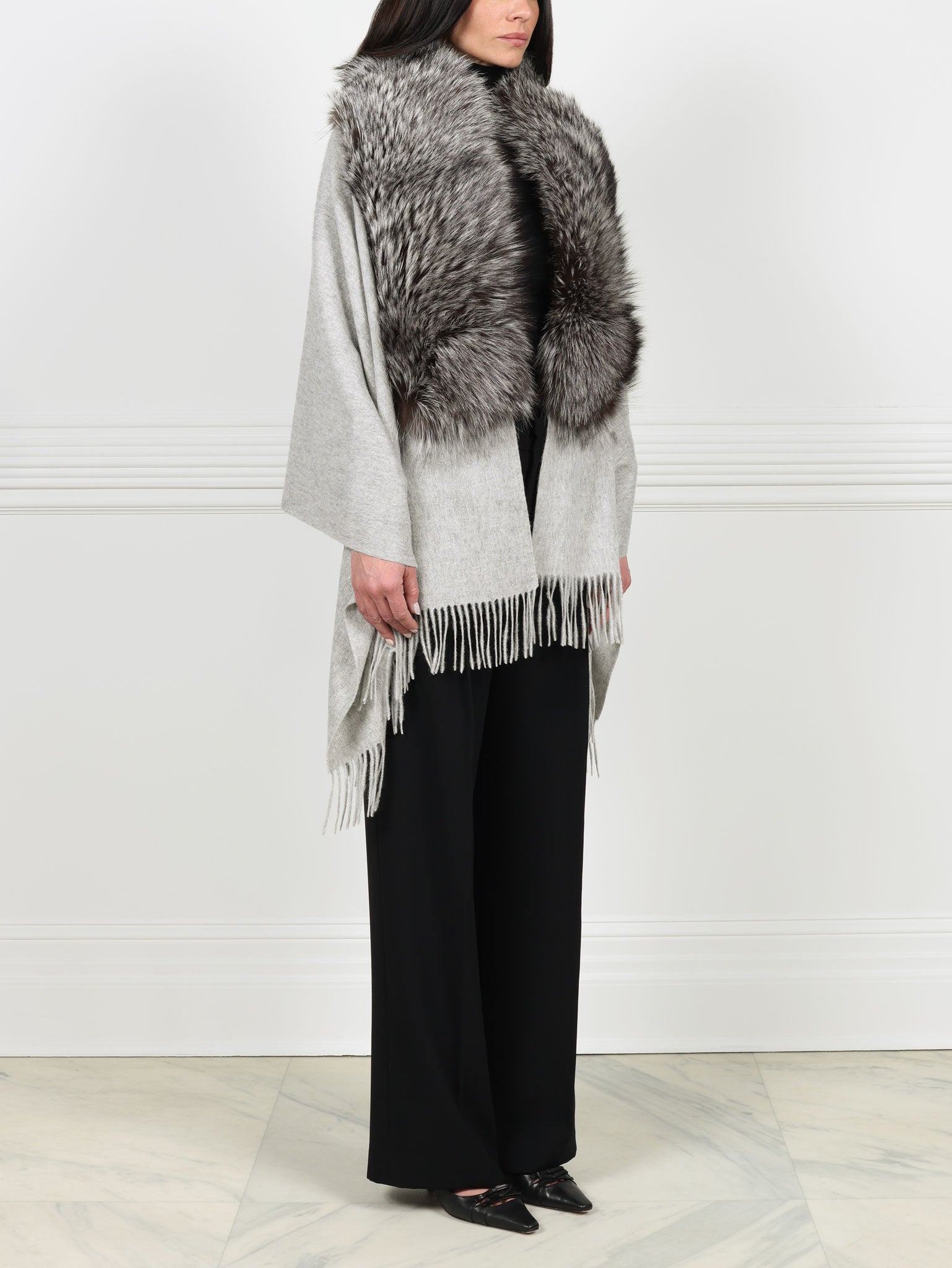 Fur Trim Fringed Stole