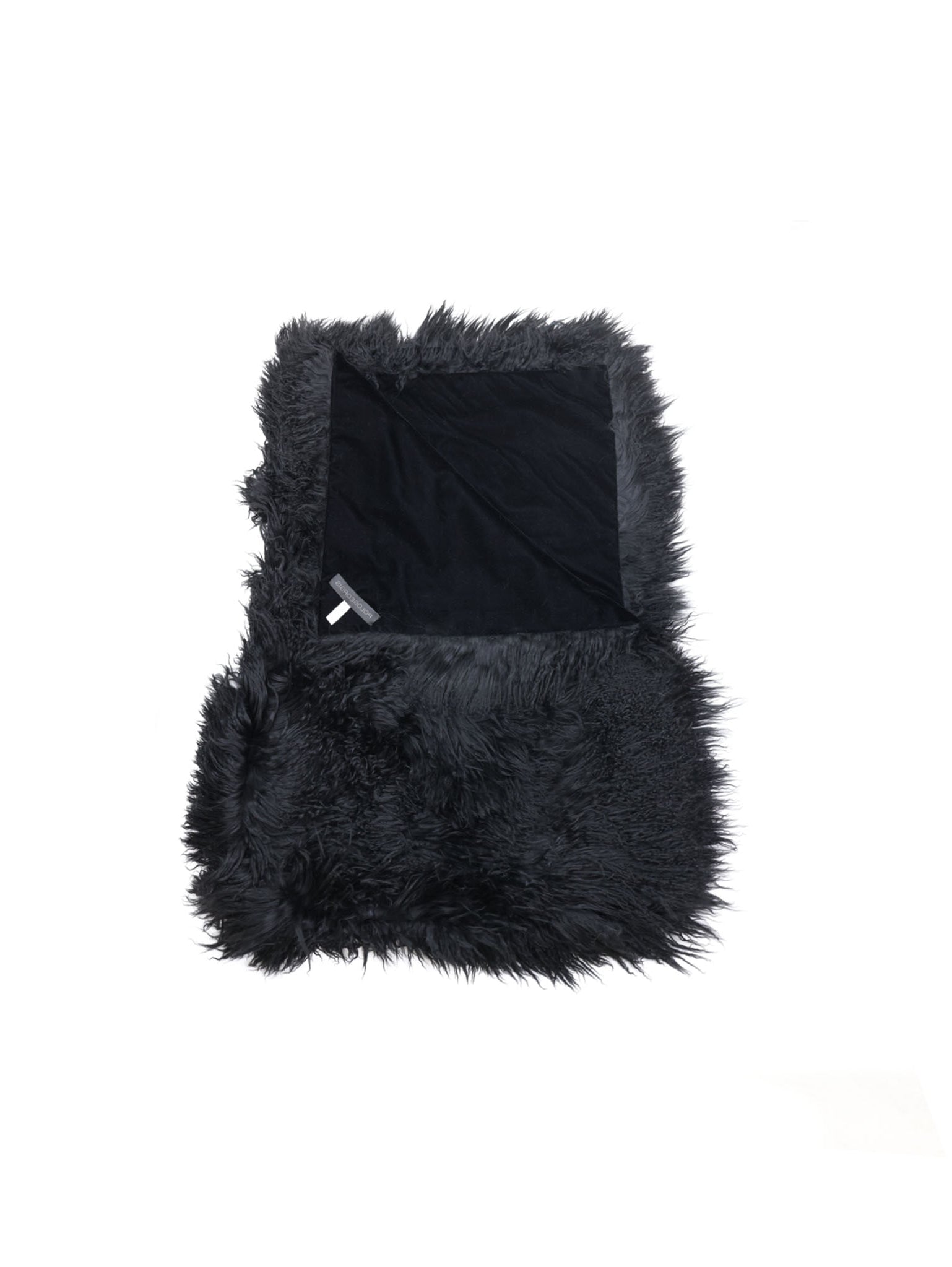 Curly Shearling Throw in Black